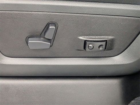 Used 2019 RAM 2500 Limited image 15