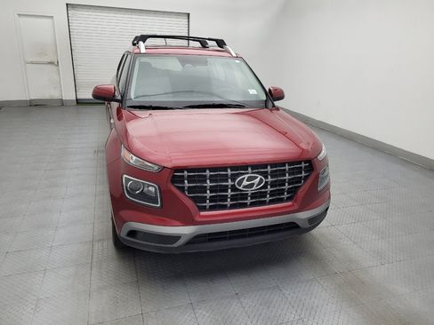 Used 2023 Hyundai Venue SEL FWD image 14