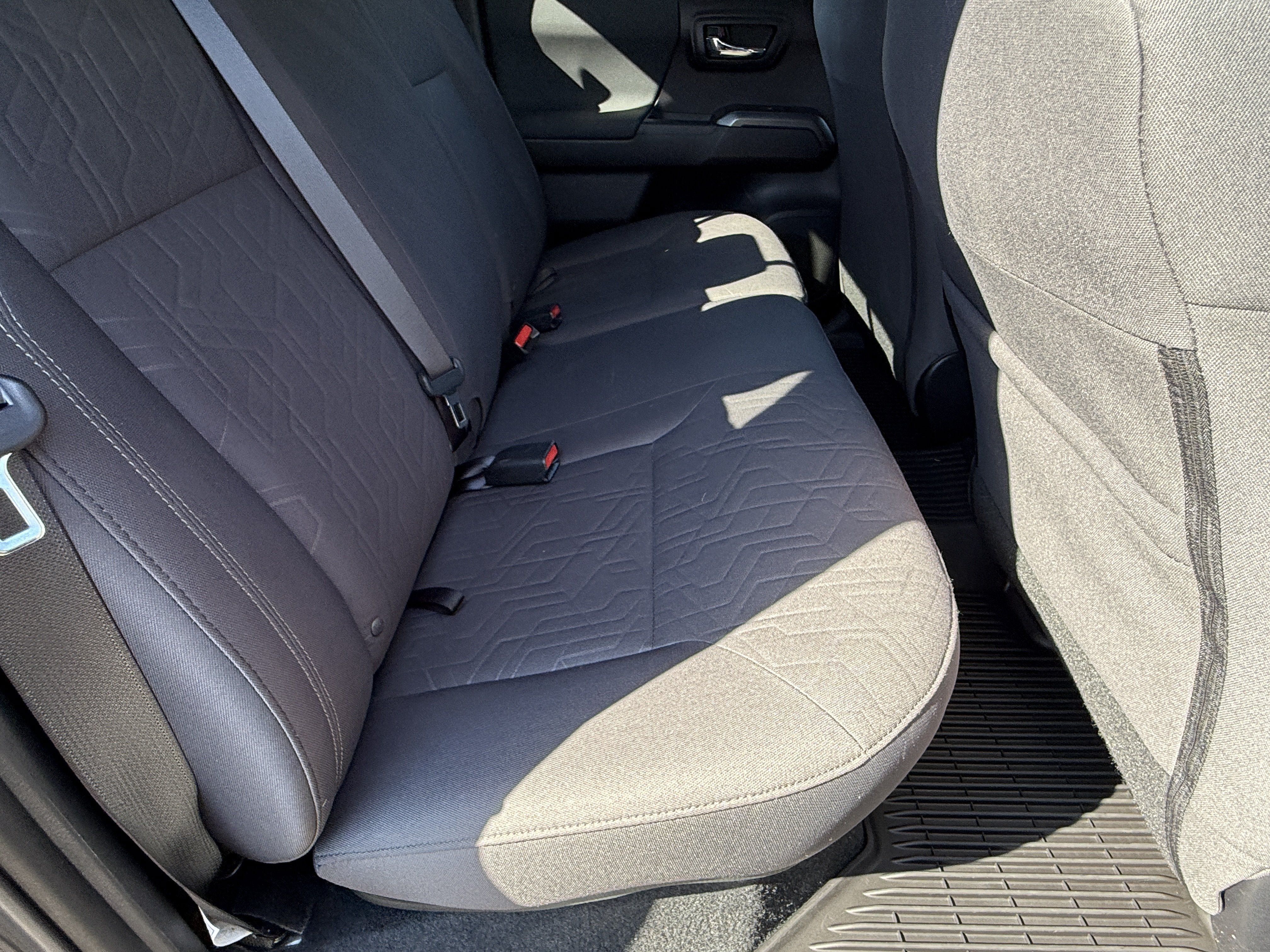 Used 2019 Toyota Tacoma TRD Off-Road AWD/4WD image 15
