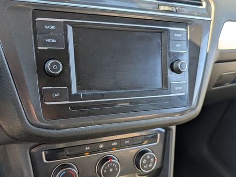 Used 2018 Volkswagen Tiguan S FWD image 17