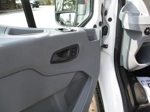 Used 2016 Ford Transit 350 XLT RWD image 17