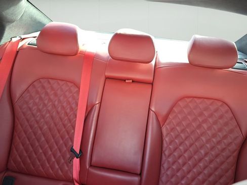 Used 2022 Genesis G70 3.3T Launch Edition image 13