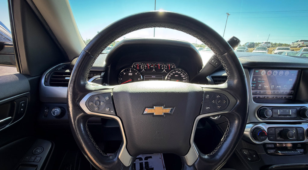 Used 2020 Chevrolet Suburban Premier AWD/4WD image 10