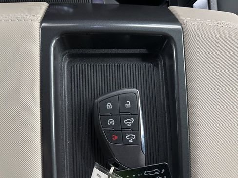 New 2026 GMC Hummer EV 4x4 Crew Cab image 36