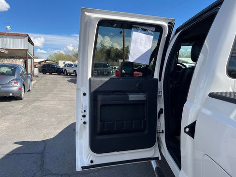 Used 2016 Ford F350 Lariat w/ Lariat Ultimate Package image 31