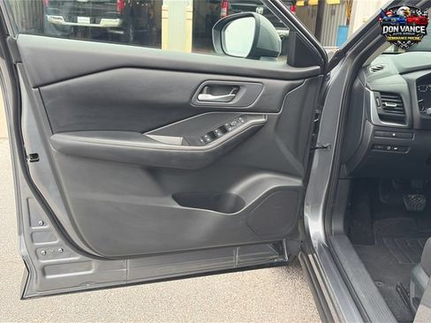 Used 2025 Nissan Rogue SV AWD/4WD image 10