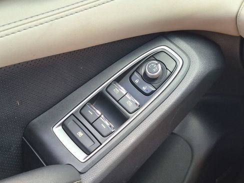 Used 2019 Subaru Ascent Limited AWD/4WD image 15