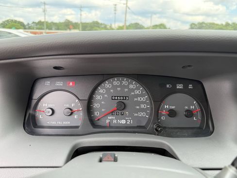 Used 2005 Mercury Grand Marquis LSE RWD image 13