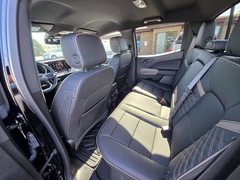 Used 2024 GMC Canyon Denali AWD/4WD image 32