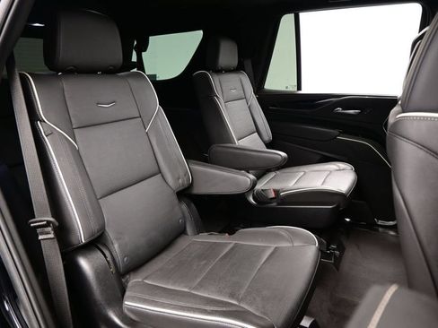 Used 2024 Cadillac Escalade Sport w/ Touring Package AWD/4WD image 32