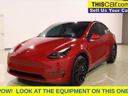 Used 2022 Tesla Model Y Performance AWD/4WD image 3