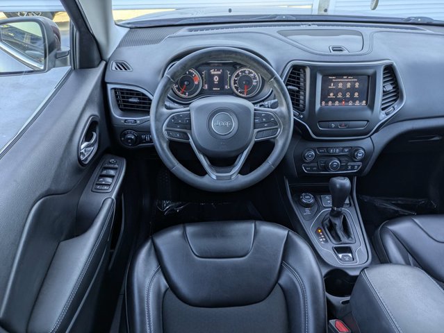Used 2020 Jeep Cherokee Latitude Plus AWD/4WD image 16