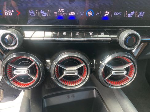 Used 2024 Chevrolet Blazer EV RS AWD/4WD image 17