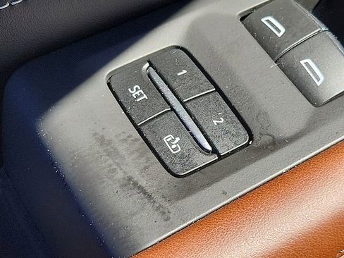 Used 2023 GMC Yukon XL Denali Ultimate AWD/4WD image 26