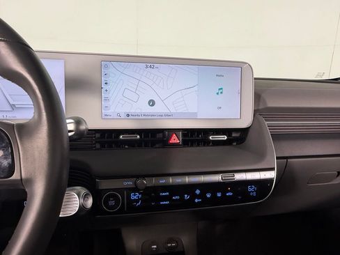 Used 2024 Hyundai Ioniq 5 SEL RWD image 17