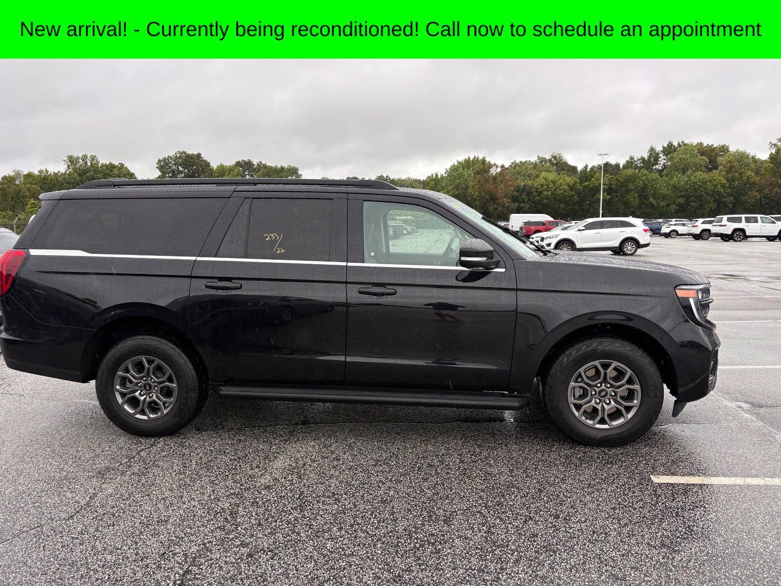 Used 2026 Ford Expedition Max Active RWD image 3