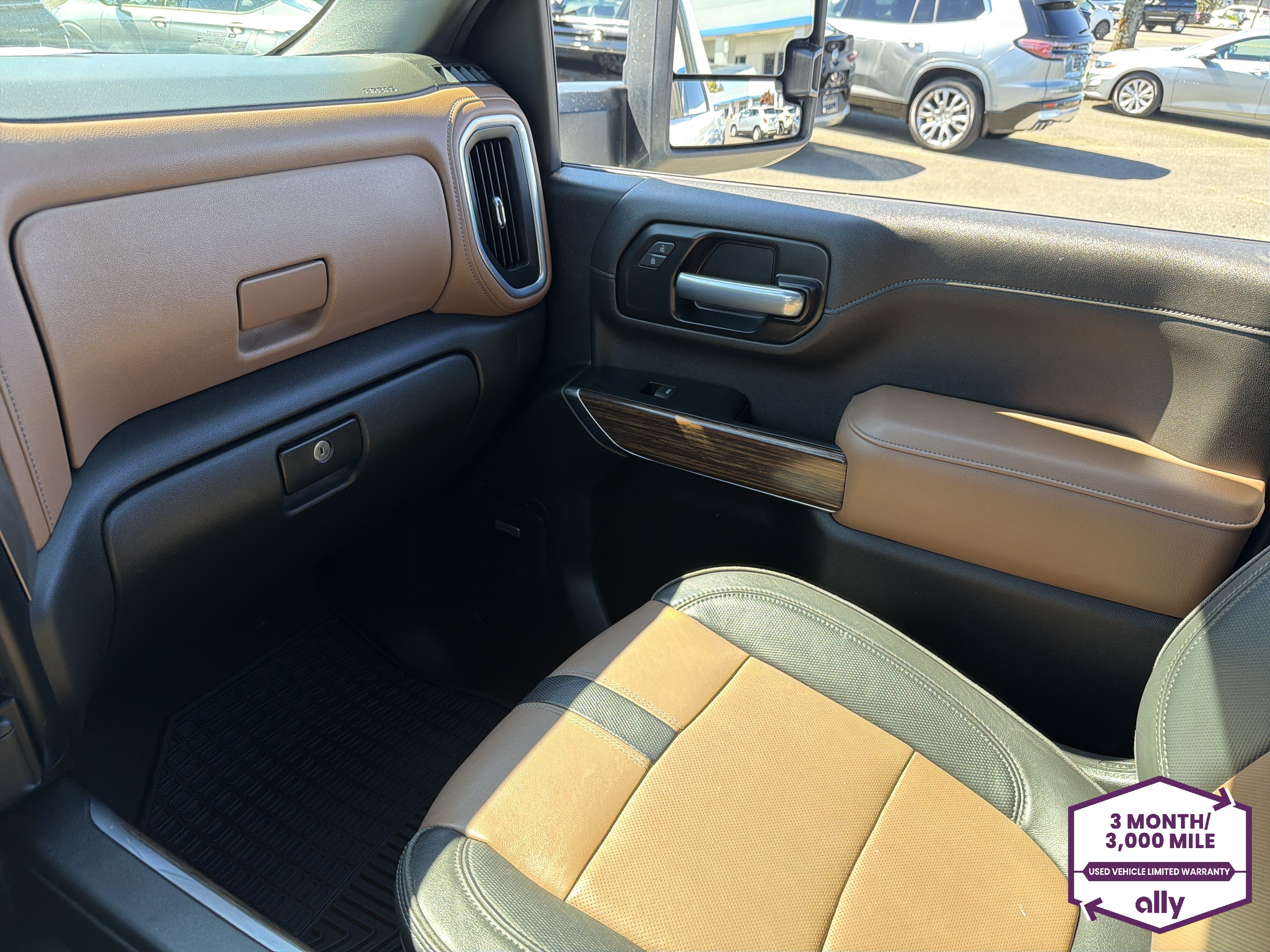 Used 2022 Chevrolet Silverado 3500 High Country w/ Safety Package II AWD/4WD image 24