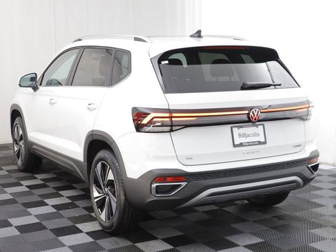 Used 2026 Volkswagen Taos SE image 15