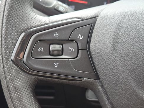 Used 2023 Chevrolet TrailBlazer LT FWD image 28