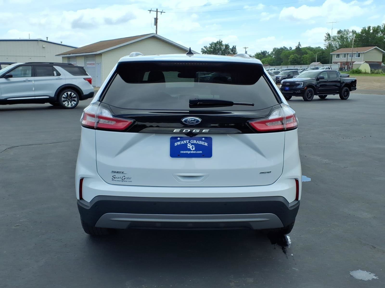 Used 2023 Ford Edge SEL w/ Convenience Package AWD/4WD image 5