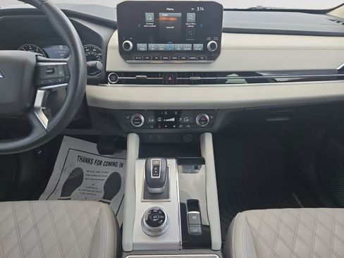 Used 2022 Mitsubishi Outlander SEL image 11