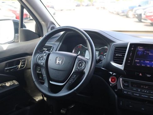 Used 2018 Honda Pilot Touring image 27