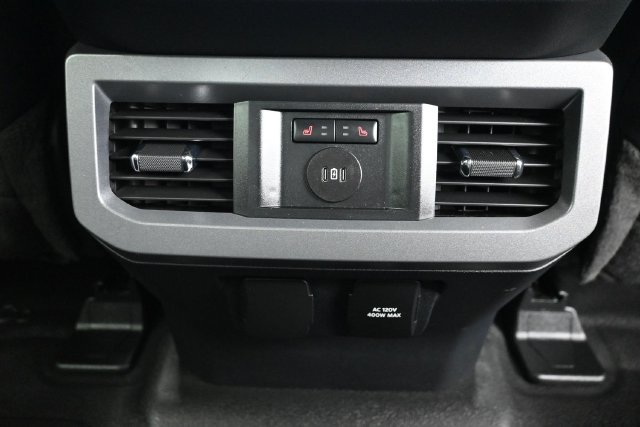 Used 2024 Ford F250 Lariat w/ Lariat Ultimate Package AWD/4WD image 15
