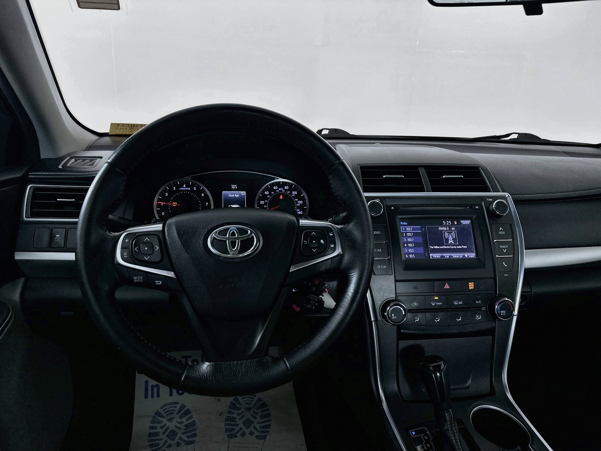 Used 2016 Toyota Camry SE FWD image 20