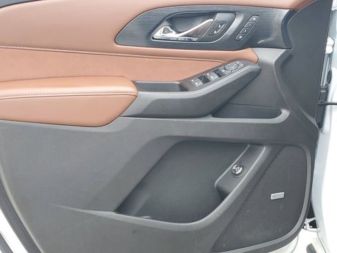 Used 2020 Chevrolet Traverse High Country w/ LPO, Floor Liner Package AWD/4WD image 24