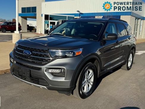 Certified 2024 Ford Explorer XLT w/ Equipment Group 202A AWD/4WD image 2