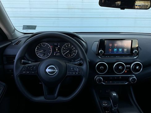 Used 2025 Nissan Sentra S image 12