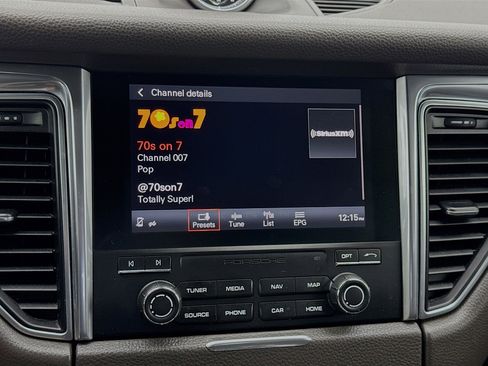 Used 2017 Porsche Macan S image 11