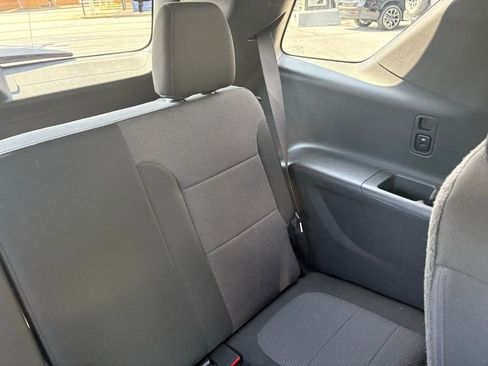 Used 2022 Chevrolet Traverse LT image 20