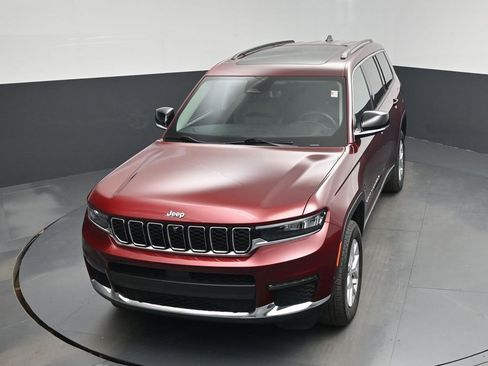 Used 2024 Jeep Grand Cherokee L Limited w/ Luxury Tech Group II image 36