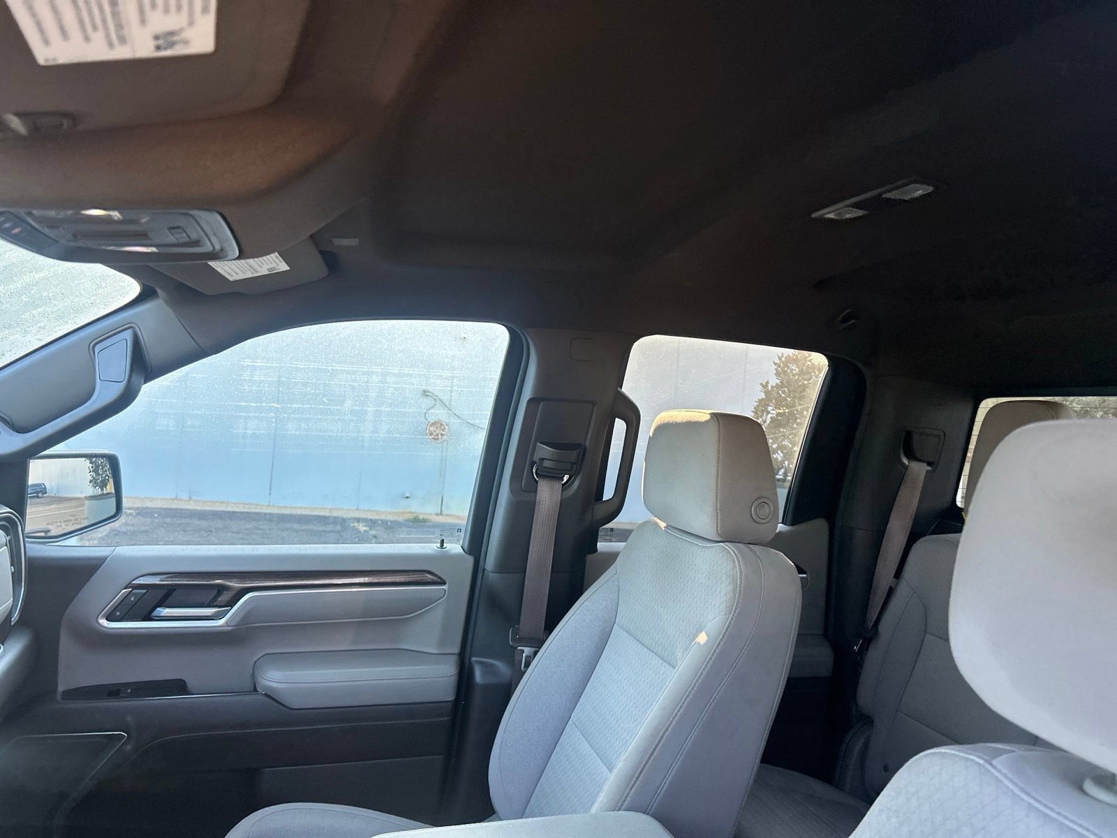 Used 2022 Chevrolet Silverado 1500 LT w/ Convenience Package II AWD/4WD image 3