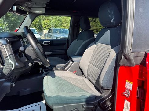 Used 2022 Ford Bronco Outer Banks AWD/4WD image 9