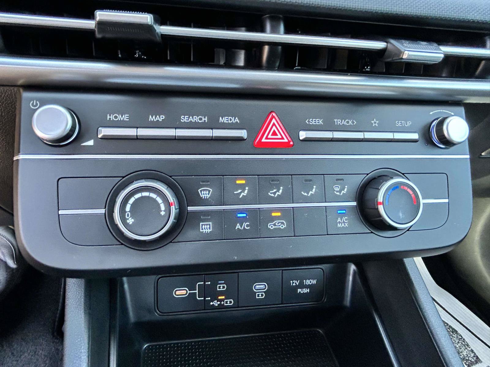 Certified 2026 Hyundai Tucson SE FWD image 20