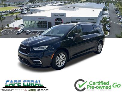 Used 2021 Chrysler Pacifica Touring-L w/ Premium & Safety Sphere Group