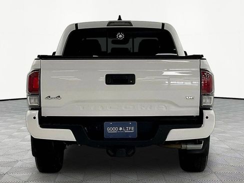Used 2020 Toyota Tacoma Limited image 5