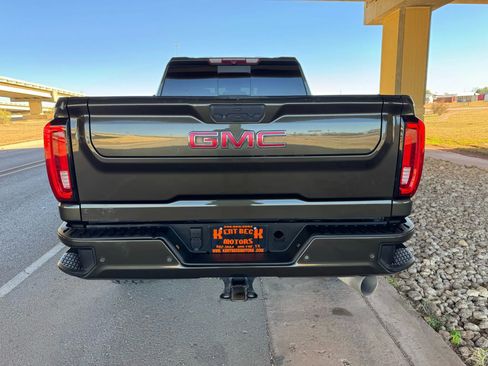 Used 2022 GMC Sierra 2500 Denali image 3