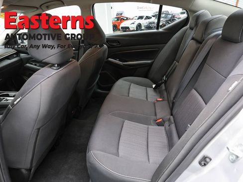 Used 2023 Nissan Altima 2.5 SV AWD/4WD image 21