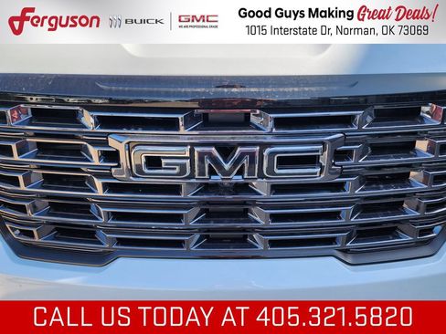 New 2026 GMC Acadia Denali Ultimate w/ LPO, All-Weather Package AWD/4WD image 10