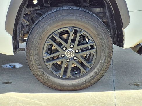 Used 2024 Toyota Tundra SR5 AWD/4WD image 9