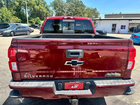 Used 2017 Chevrolet Silverado 1500 High Country AWD/4WD image 4