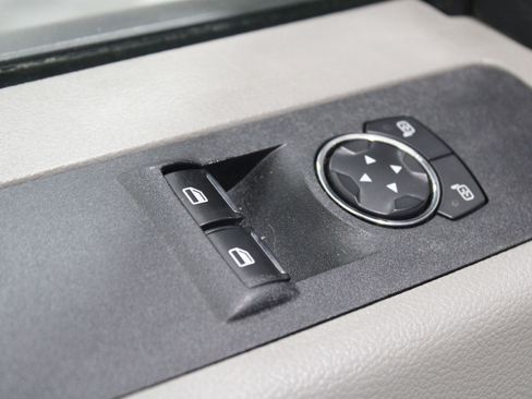 Used 2019 Ford F350 XL w/ Power Equipment Group image 4