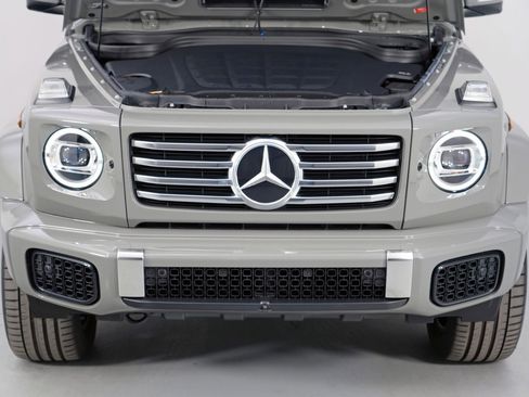 Used 2025 Mercedes-Benz G 580 w/ EQ Technology image 8