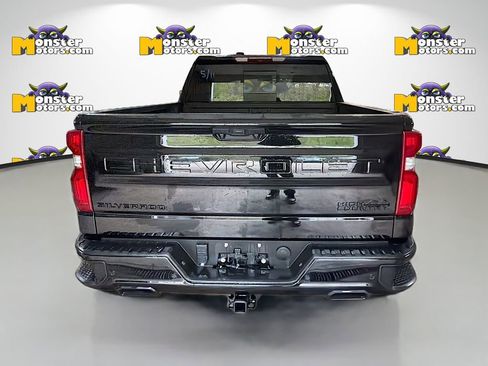 Used 2024 Chevrolet Silverado 1500 High Country w/ Midnight Edition AWD/4WD image 5