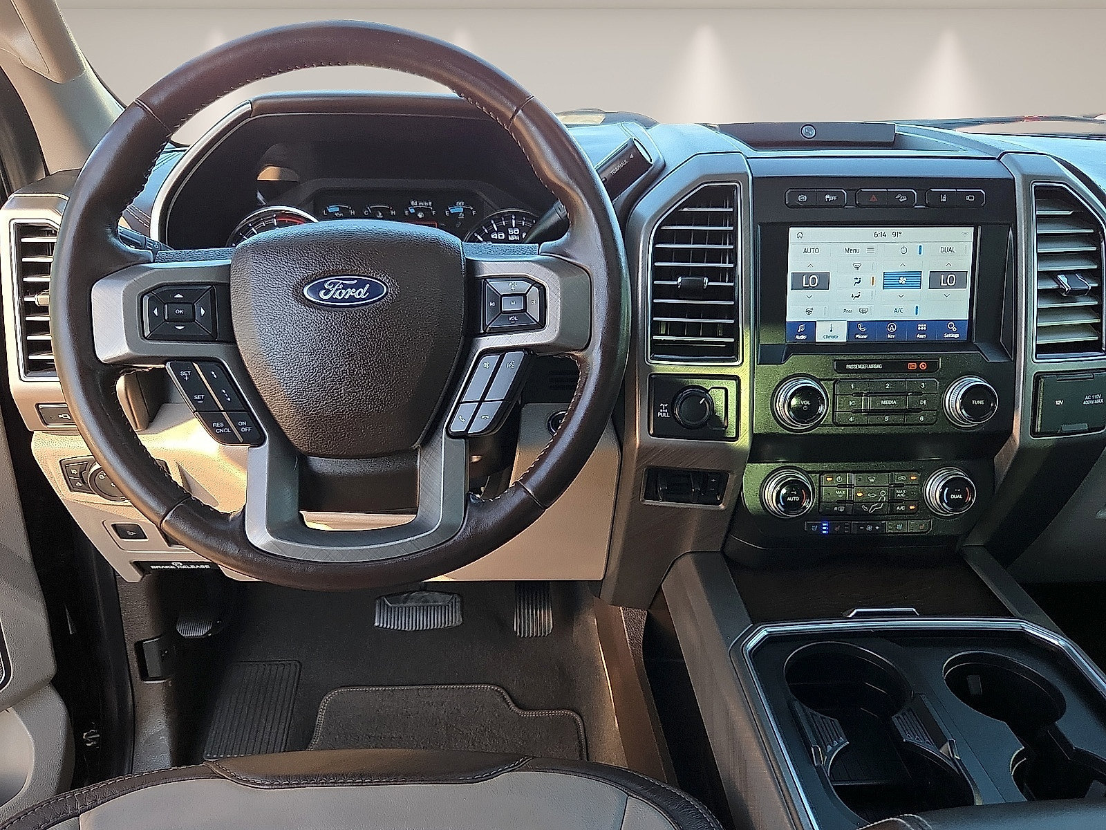 Used 2019 Ford F250 Limited w/ FX4 Off-Road Package AWD/4WD image 13