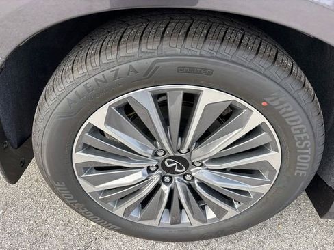 New 2026 INFINITI QX80 Luxe w/ Cargo Package image 19