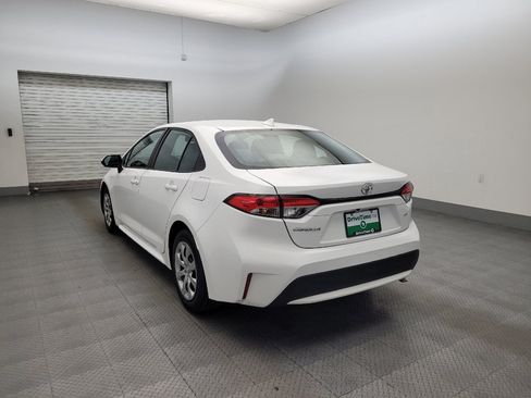 Used 2022 Toyota Corolla LE FWD image 5